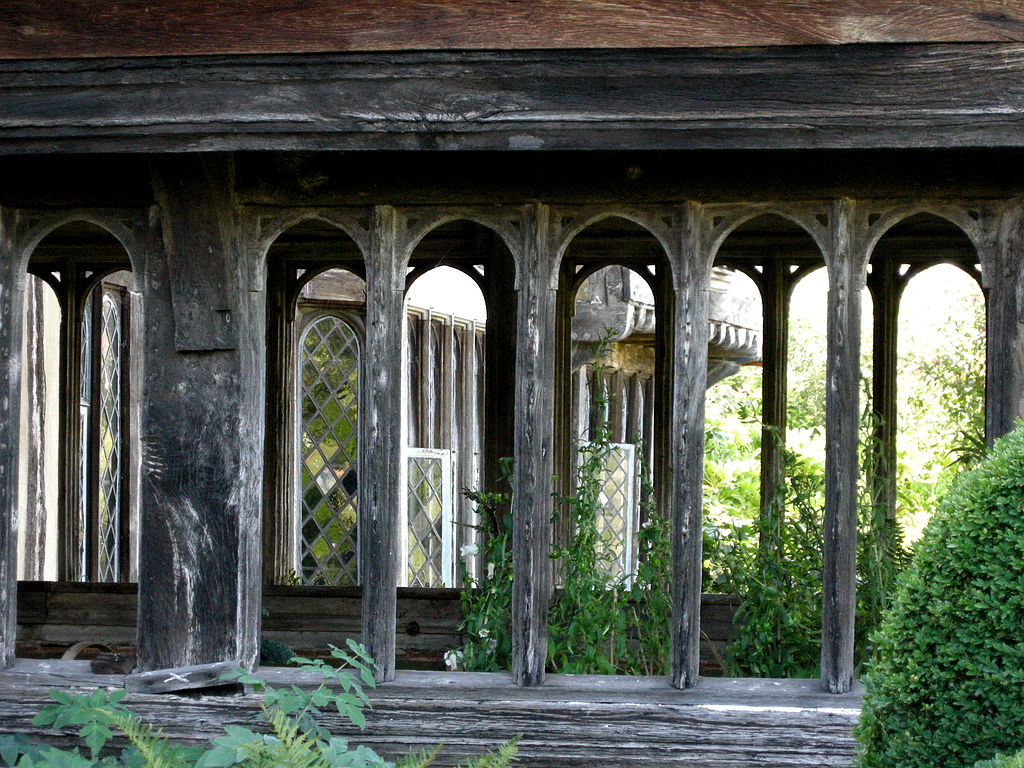 1024px-Great_Dixter_011.jpg
