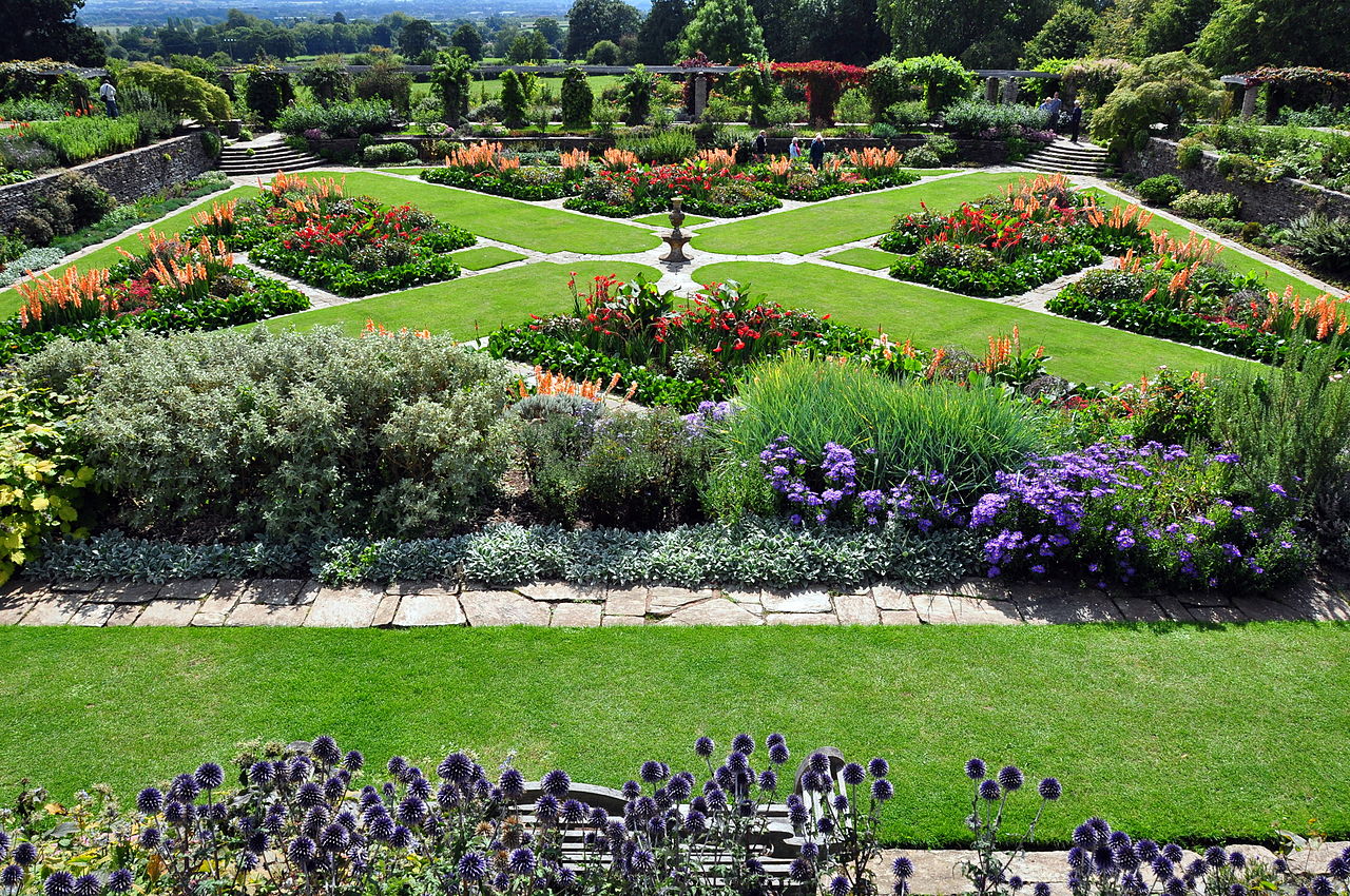 1280px-Hestercombe_Gardens_(6097257589).jpg