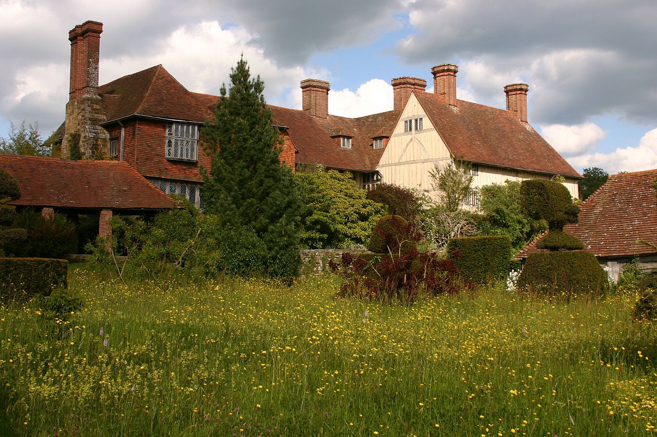 Great_Dixter_House_&_Gardens-157462256.jpg