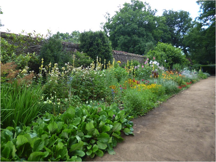 Munstead_Wood-1.jpg