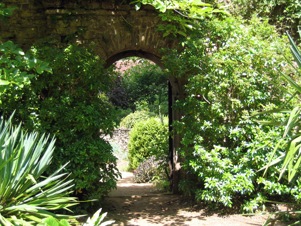 Munstead_Wood-3656624613.jpg