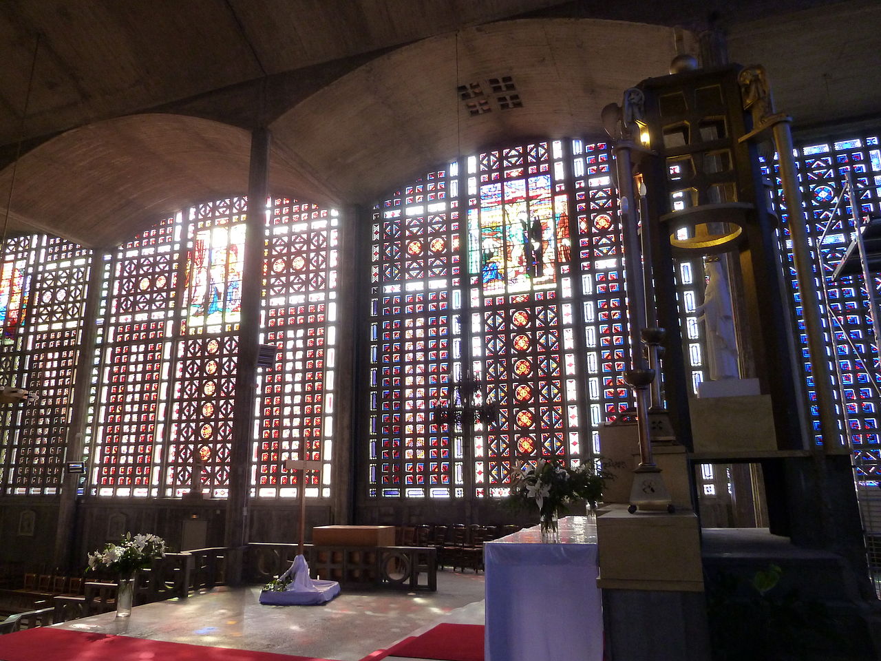 Église_Notre-Dame_du_Raincy_-_Le_Raincy_-_Seine-Saint-Denis_-_France_.jpg