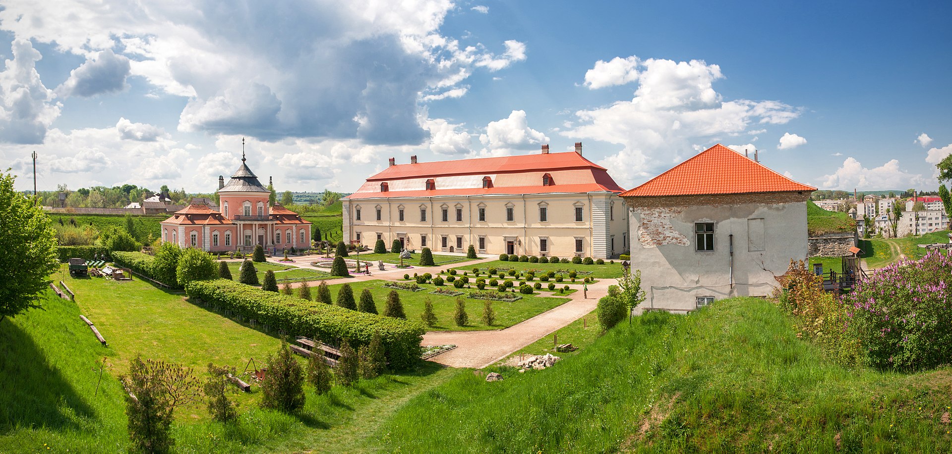 Золочівський_замок._Panorama.jpg