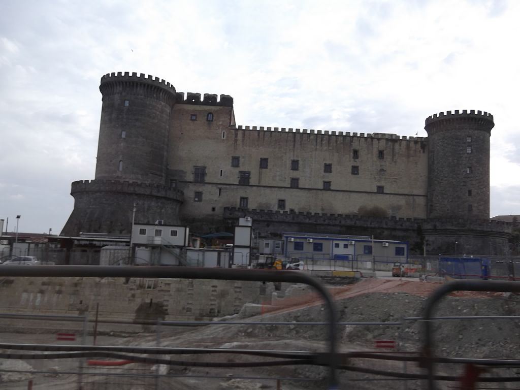 Новый_замок_-_panoramio_(4).jpg