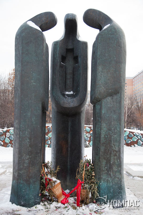 Скорбящие матери.jpg