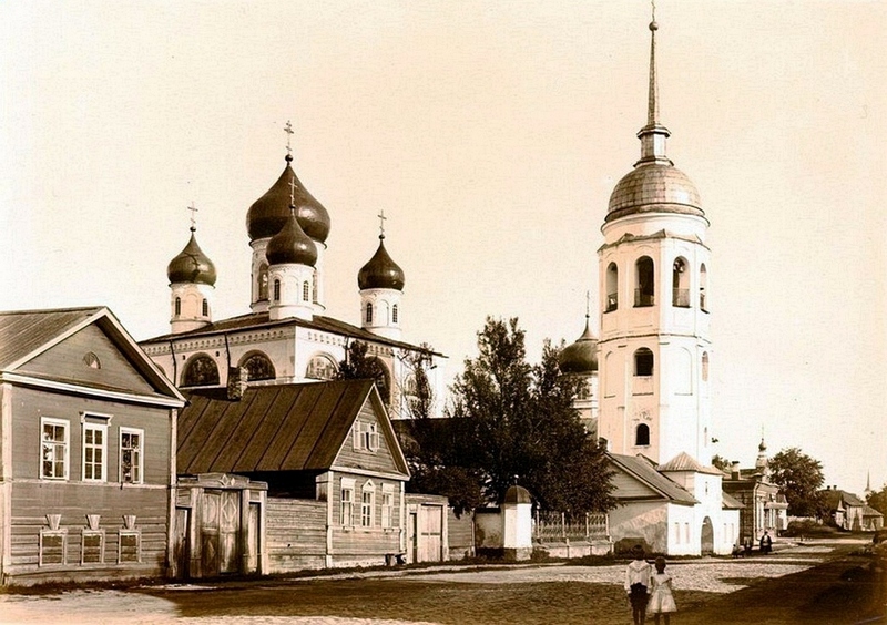 Ст. Русса_Троицкая 1910-е.jpg
