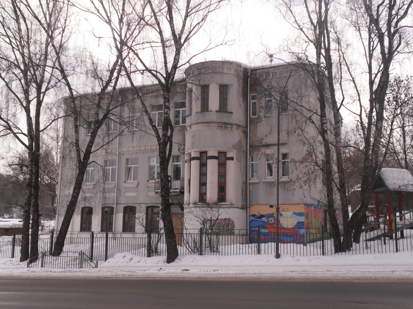 Ул._Соболева,_28.jpg
