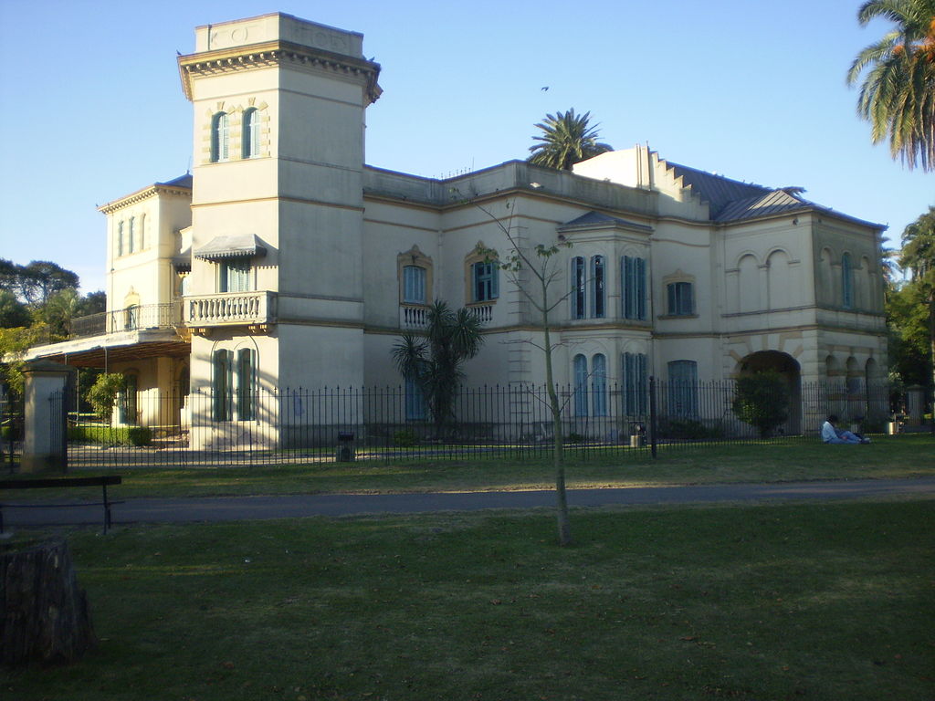арг1024px-Parque_Avellaneda_112.jpg