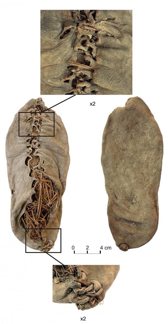 армения 800px-Chalcolithic_leather_shoe_from_Areni-1_cave.jpg