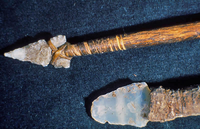 атер Mesa_Verde_spear_and_knife.jpg