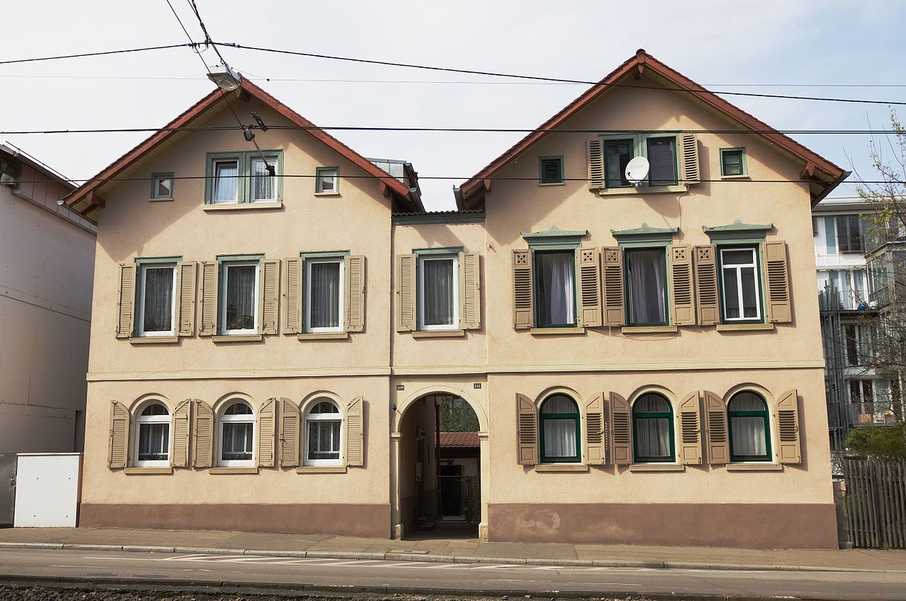 баденгерм20170401_Stuttgart_-_Neckarstraße_239,_241.jpg