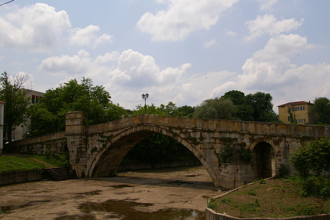 болг 1280px-_The_Hunchback_Bridge__-_built_in_1585.jpg