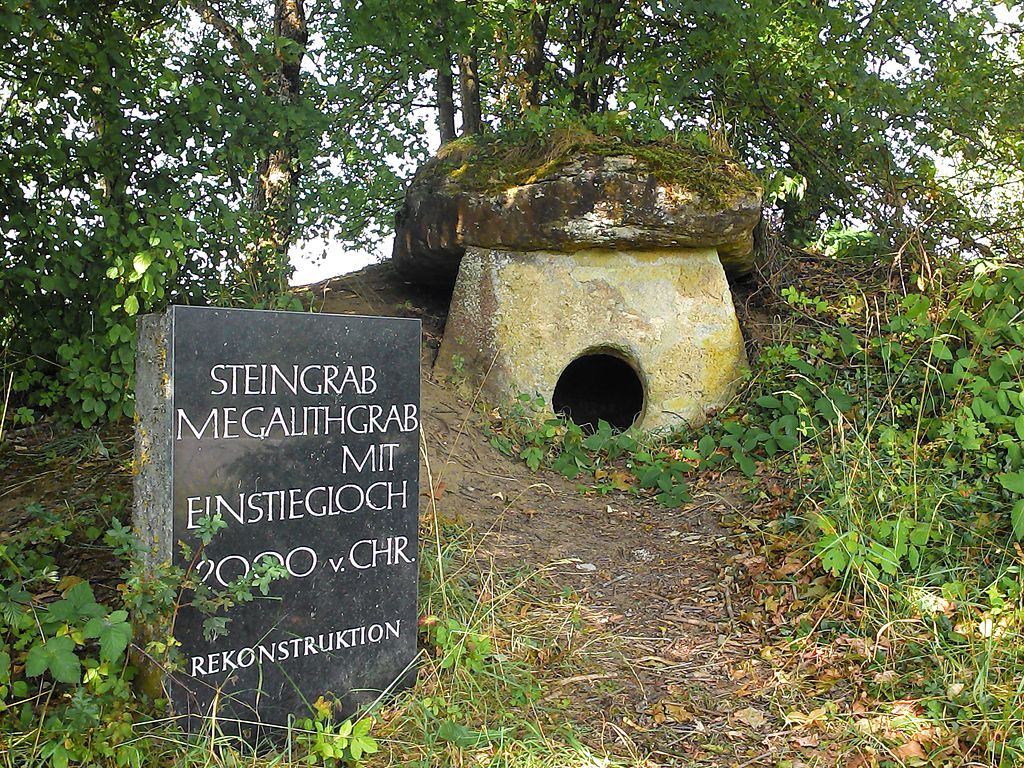 герман 21 век Wutö._Degrnau_Dolmen.jpg