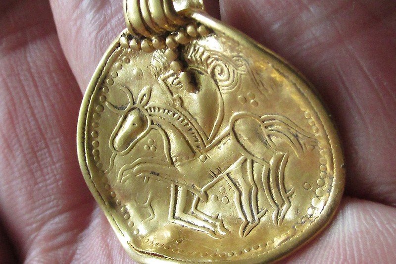 герул goldpendantodin.jpg