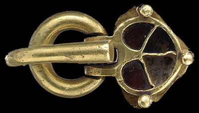 гунныueyyss_02_shoe_buckle.jpg