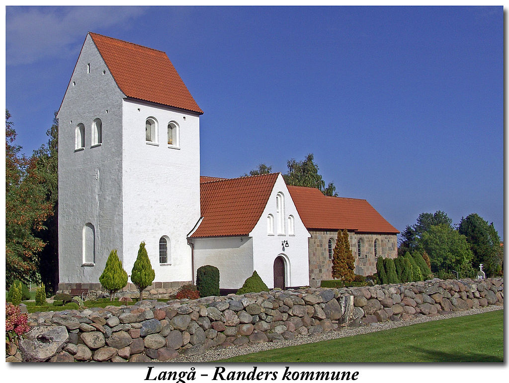 дан1024px-Langå_kirke_(Randers).jpg