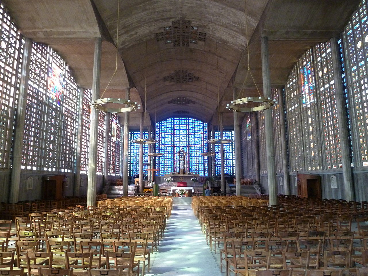 еglise_Notre-Dame_du_Raincy_-_Le_Raincy_-_Seine-Saint-Denis_-_France_.jpg