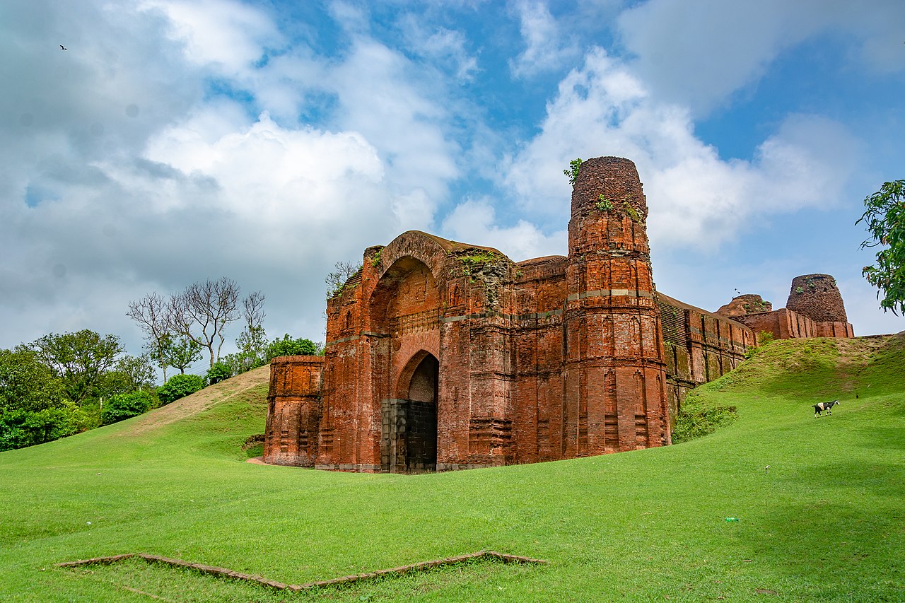 инд1280px-Dakhil_Darwaza_2,_Malda.jpg