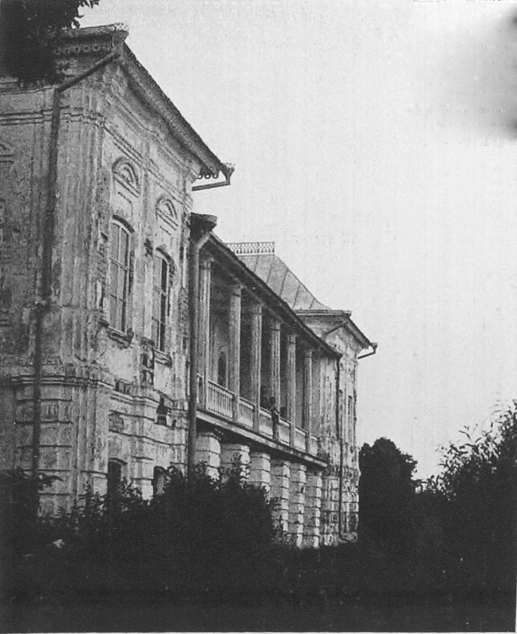исады Fasad-Belogo-doma-1915.jpg