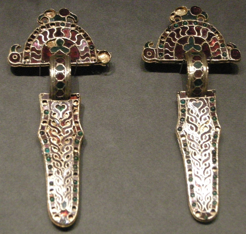 итOreficeria_ostrogota_italica,_fibule_a_cintura,_500-530_ca..JPG