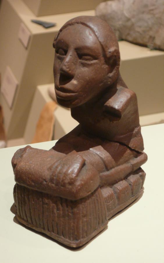 кахKeller_figurine.jpg