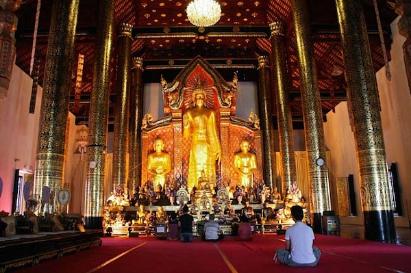 ланна wat_chedi_luang_4.jpg