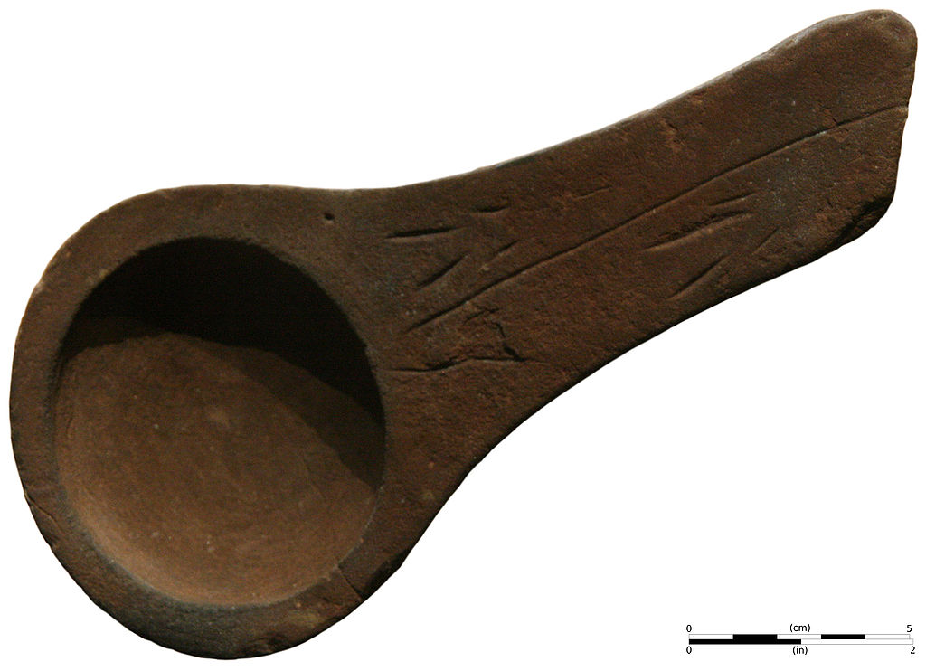 мадлен 1024px-Lampe_a_graisse_-_Lascaux.jpg
