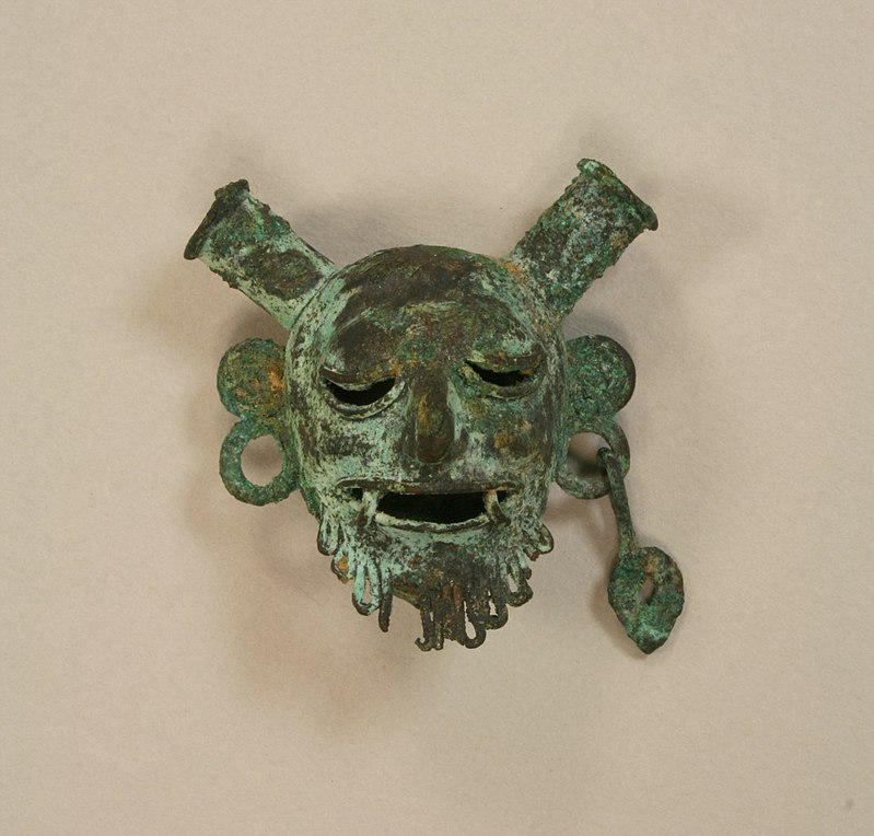 мишт800px-Head_Pendant_MET_1974.271.66.jpg