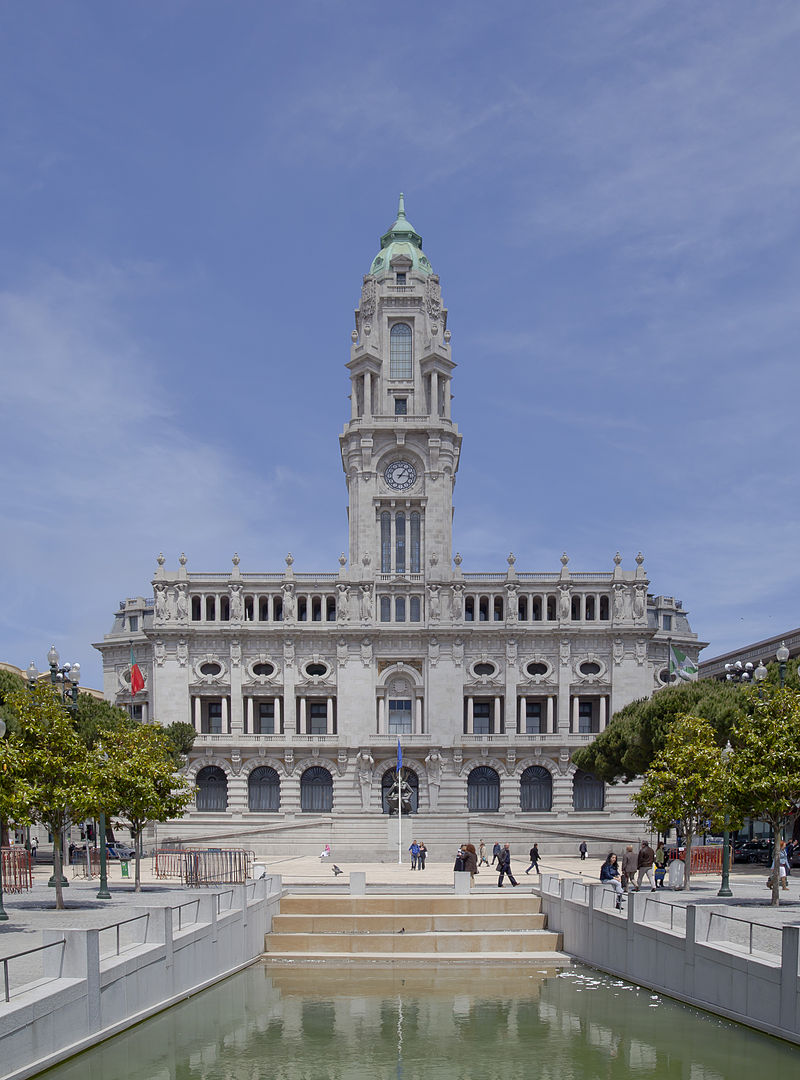 порт800px-Ayuntamiento_de_Oporto,_Portugal,_2012-05-09,_DD_02.jpg