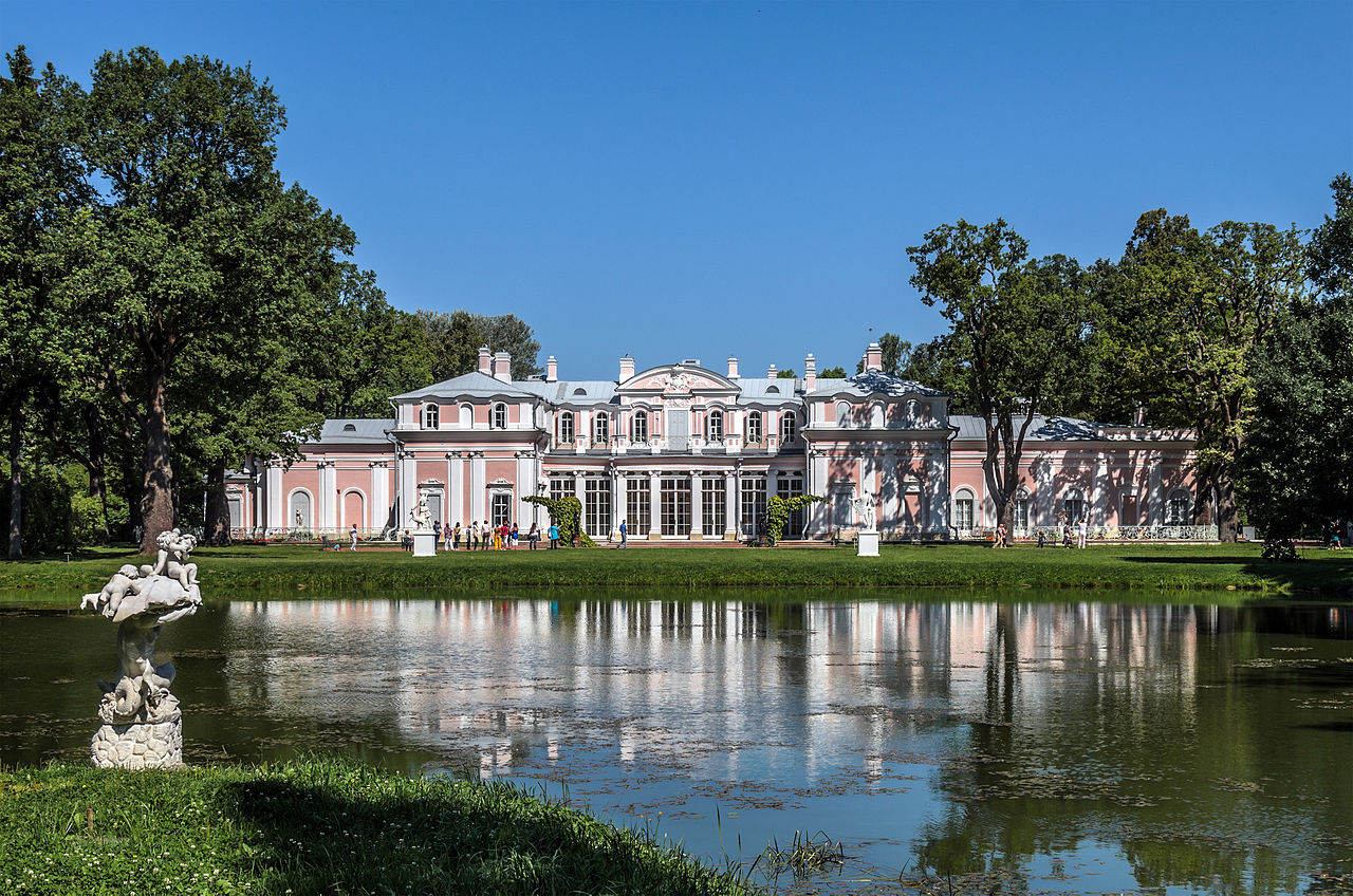ринальди 62-68г1280px-Chinese_Palace_in_Oranienbaum.jpg