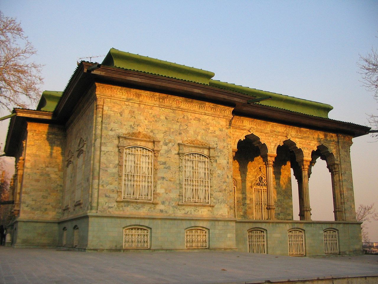 саадобад1280px-Green-Palace-Tehran.JPG