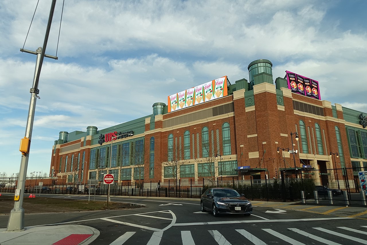 сшаBelmont_Park_td_(2021-12-19)_017_-_UBS_Arena.jpg