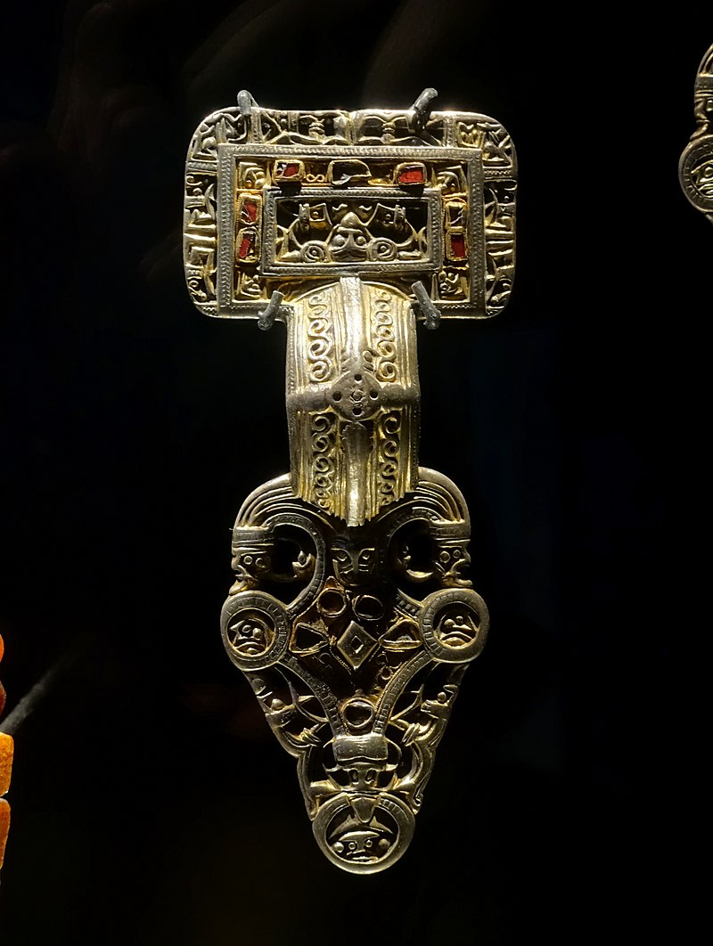 фр-алеBügel_fibula,_G6.jpg