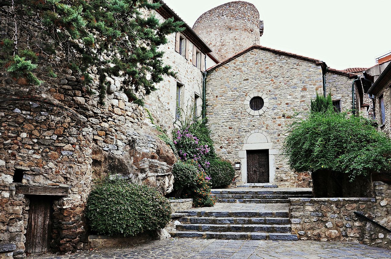 фр кон 10glesia_de_amelie_les_bains_palalda-2009.JPG