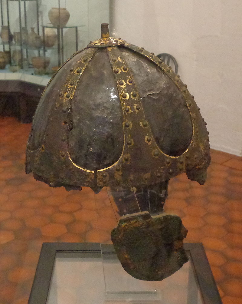 фр Casque_de_Baldenheim_(3).JPG
