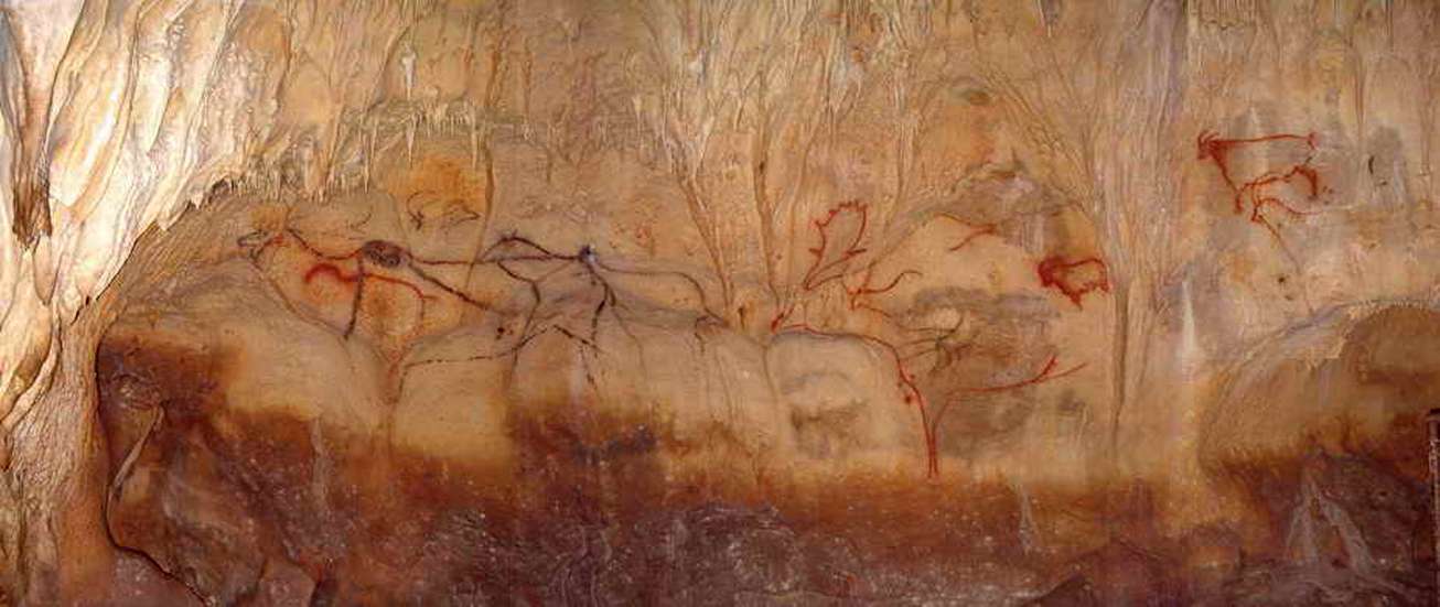 фр Cougnac Cave megacerosfrieze.jpg