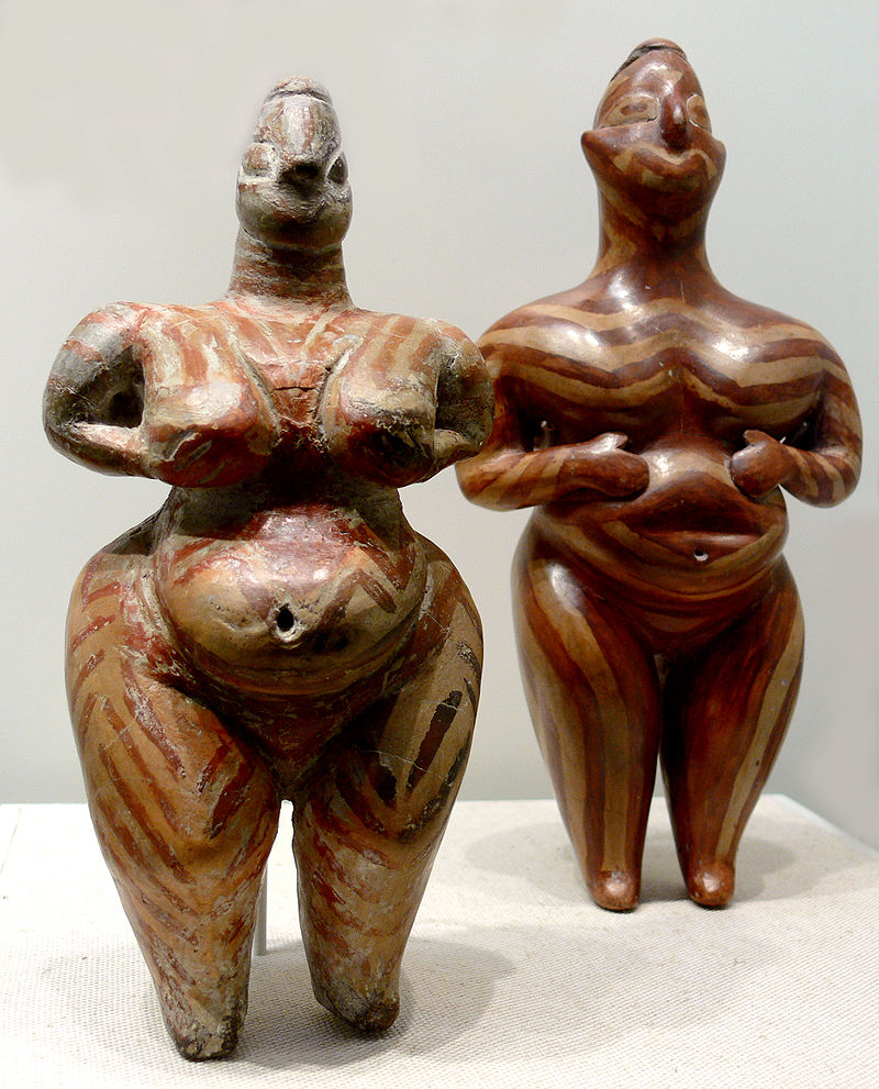 хаджилар 800px-Frauenstatuetten_Hacilar.jpg
