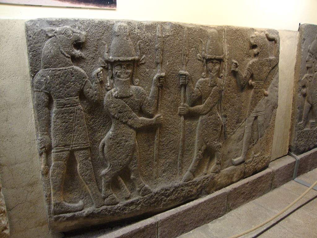 хетты1024px-HittiteBasRelief2_AnkaraMuseumAnatolianCivilizations.JPG