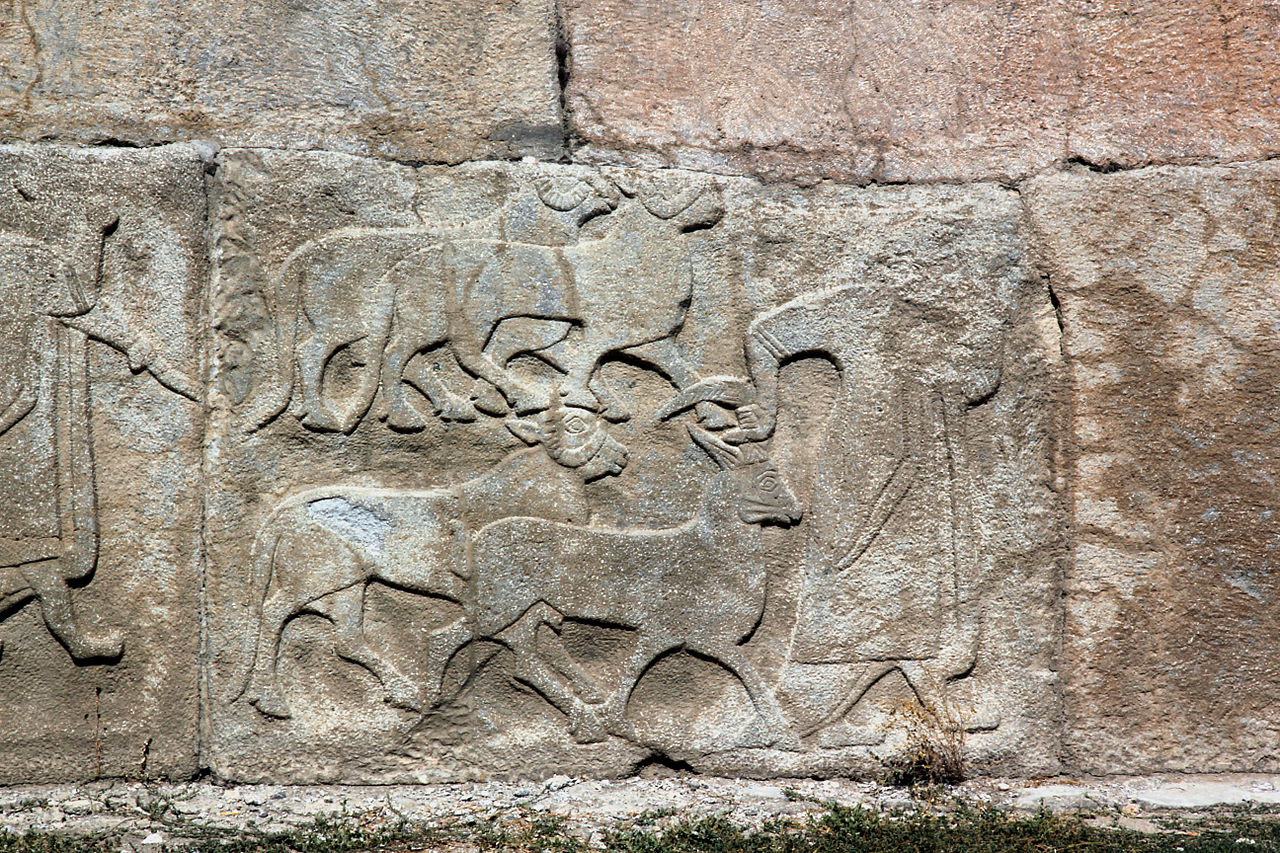хеттыAlacahöyük_Reliefs_links_06.jpg