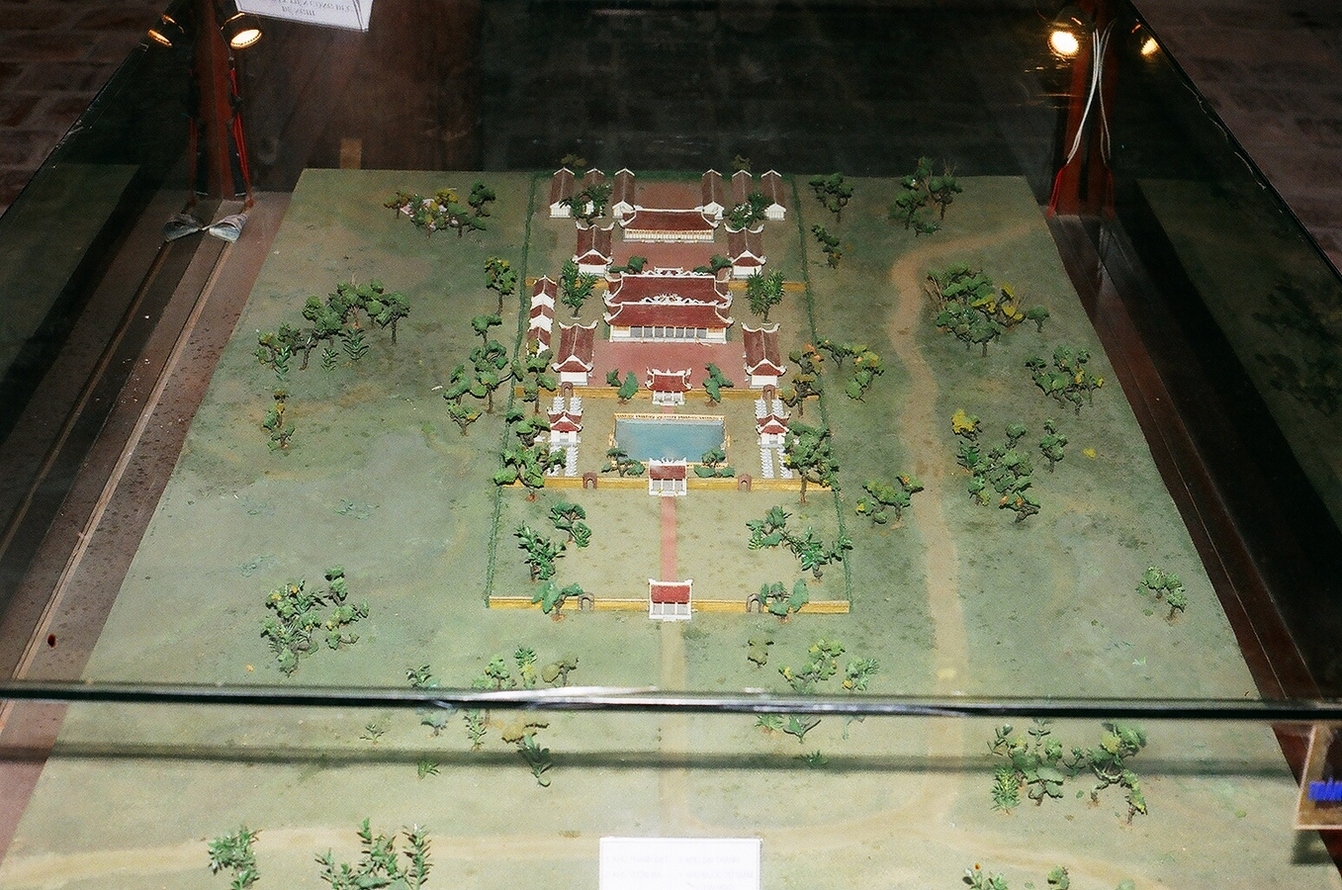 храм литер ханойп Văn_Miếu_-_Quốc_Tử_Giám_xưa.jpg