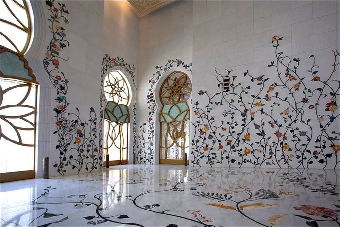 шейха зейда76090679_large_3352215_4c37d050c2.jpg