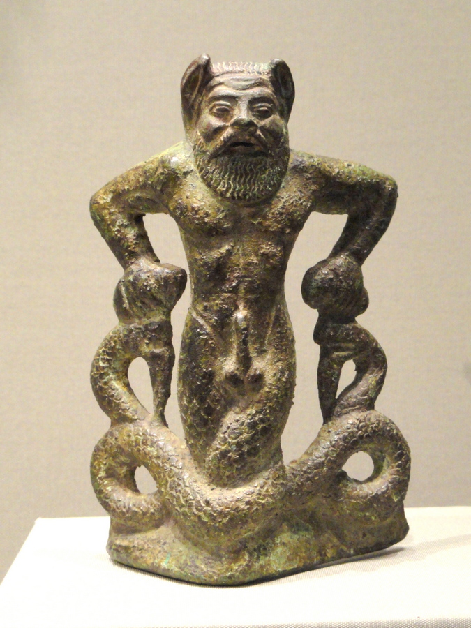 этрTyphon_Foot_Element,_about_500-480_BC,_Etruscan,_bronze_-_Cleveland_Museum_of_Art_-_DSC08246.JPG