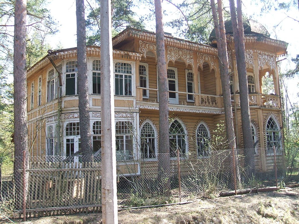 юхневича 1024px-komarovo_4.jpg