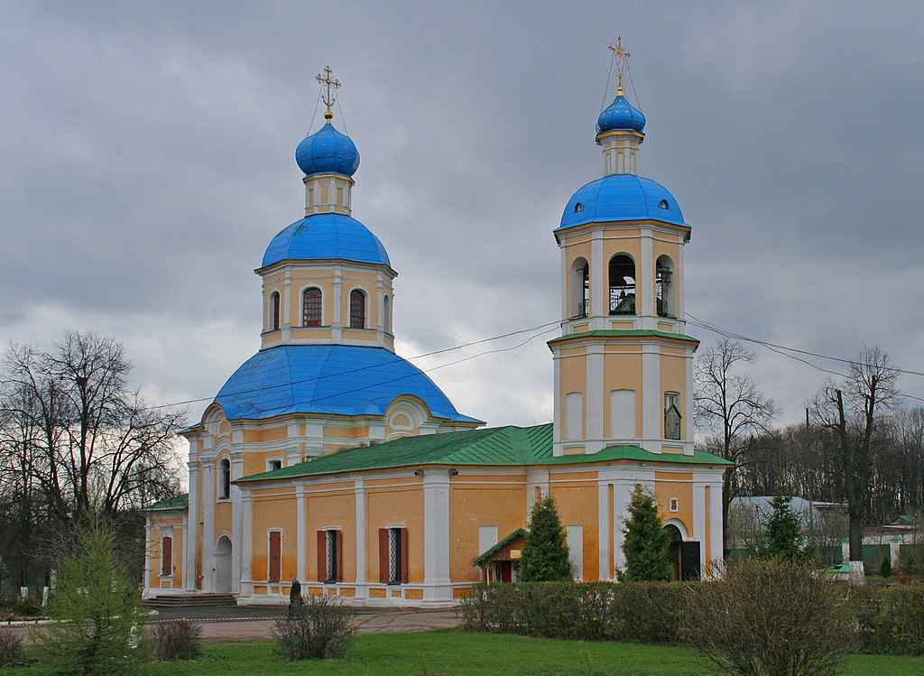 ясенево Церковь_Петра_и_Павла_в_Ясеневе.jpg