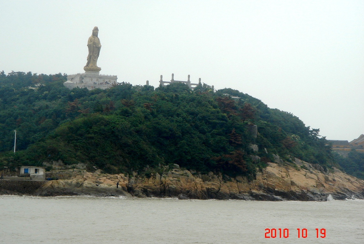 普陀山._南海观音大佛_-_panoramio_(2).jpg