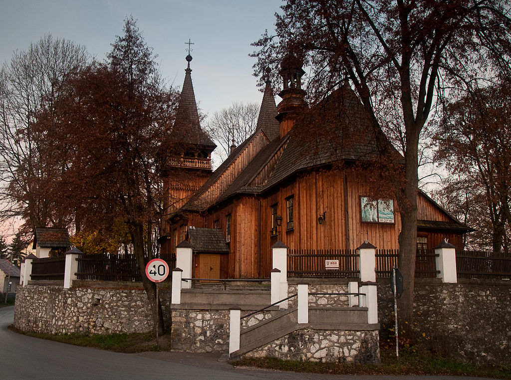 01610_Kościół_Narodzenia_Najświętszej_Maryi_Panny_w_Krzęcinie.jpg