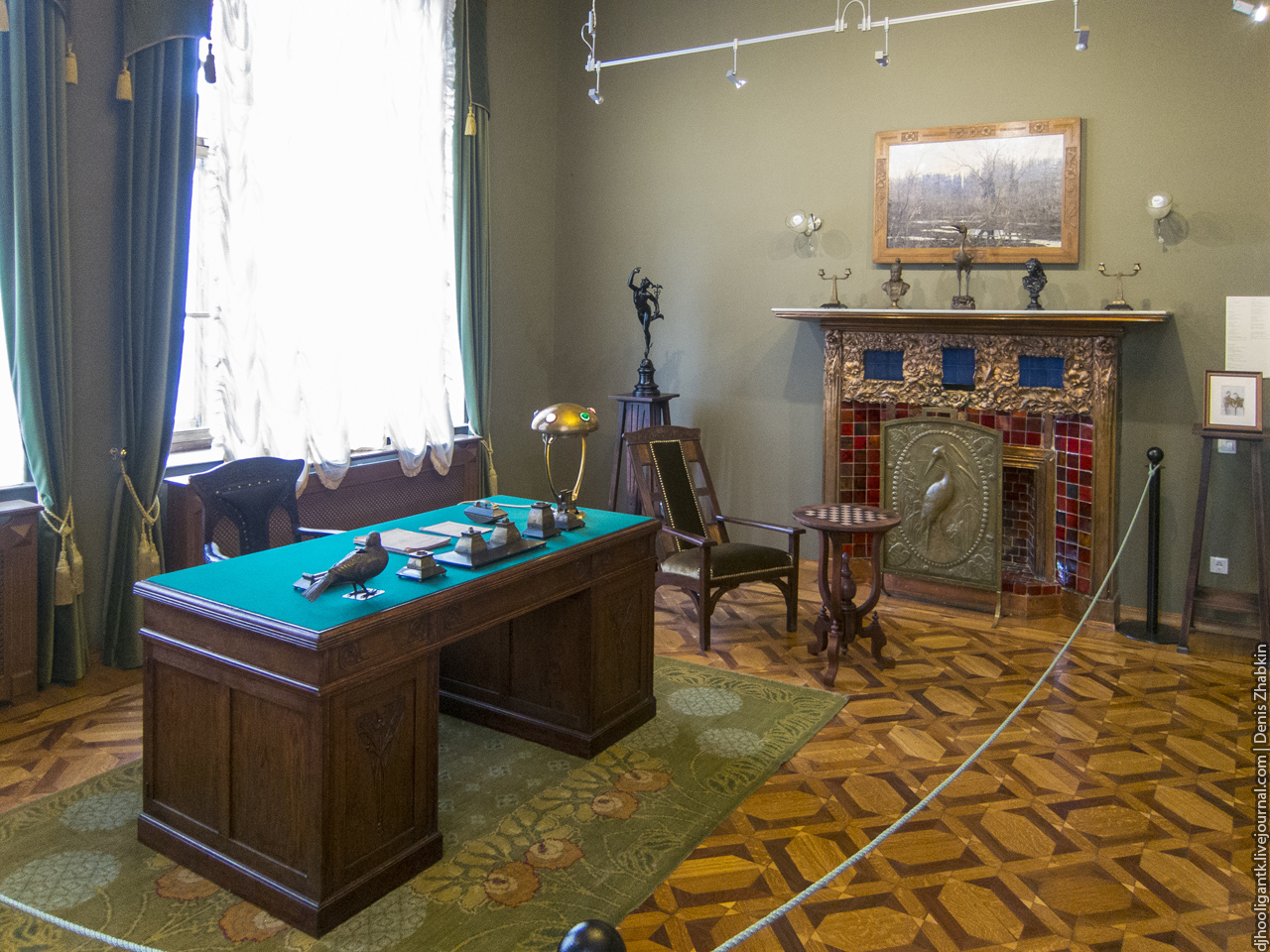 0_f4489_3ca7d888_orig.jpg