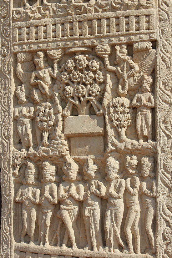 1.1294600981.gateway-carvings.jpg
