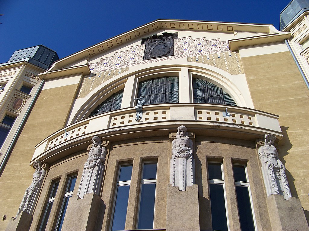 10 Libeňská_sokolovna,_průčelí.jpg