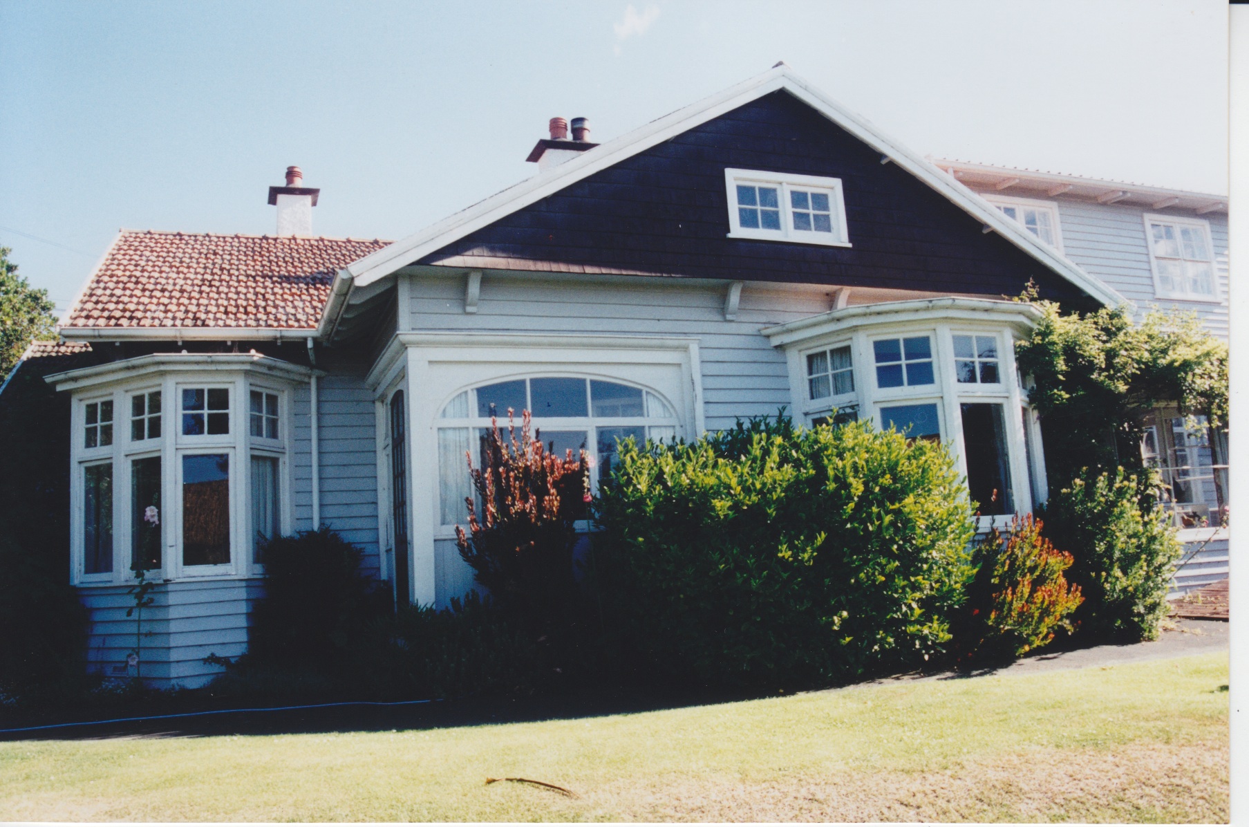 10 vennall-house-1.jpg